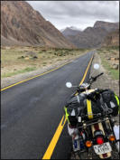 Raman motorcycling in the Himalayas 02
